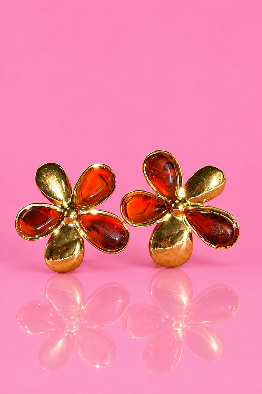 Boucles d'oreilles Rosalie puces fleur dorée et ambrée