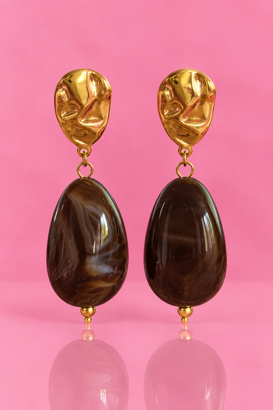 Boucles d'oreilles Jeanne puce dorée froissée et goutte chocolat